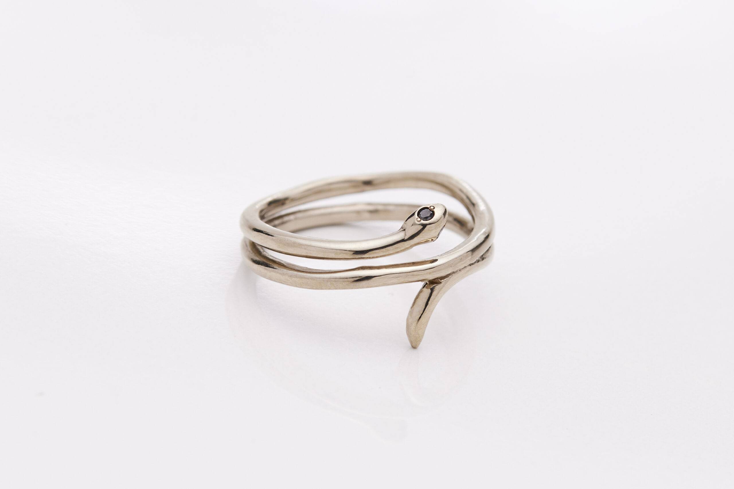 Cleopatra  Ring  K18WG, ブラックダイヤ