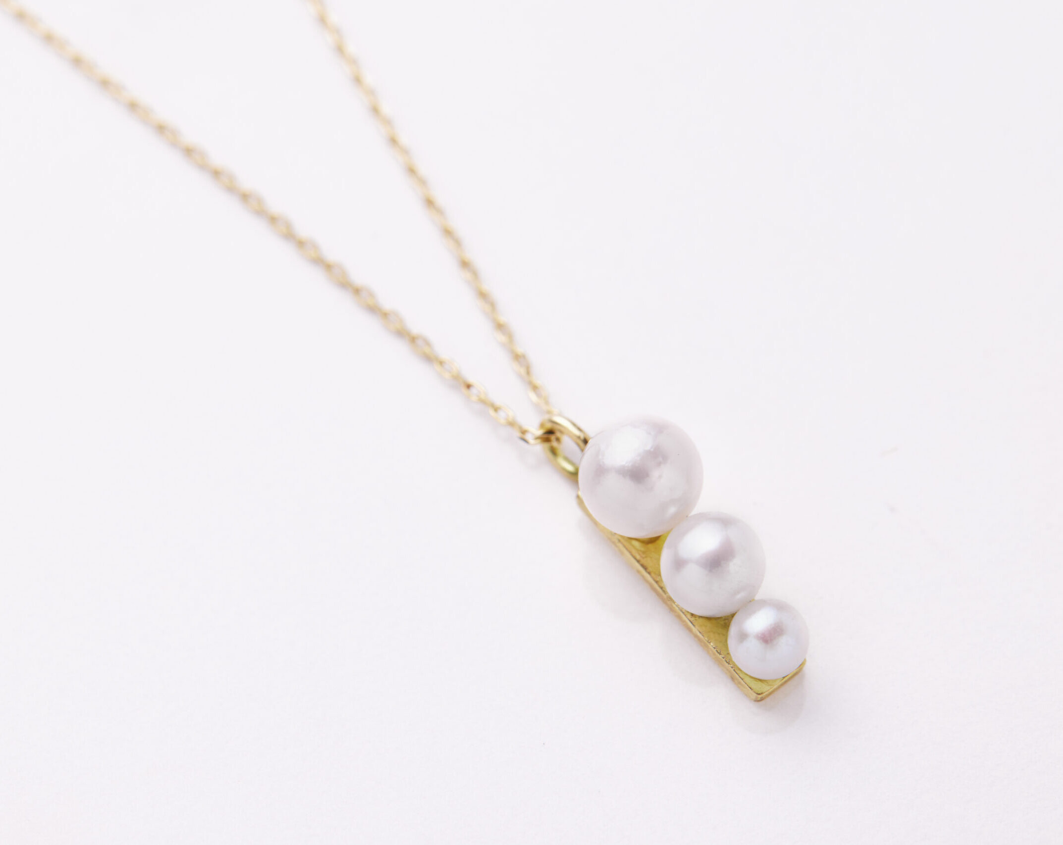 Iris  Necklace  あこやベビー